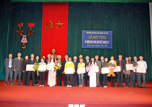 Đăng Ký Học Cao đẳng Chăm sóc sắc đẹp tại Quảng Ninh 2027