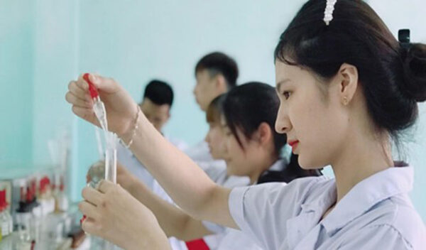 Báo Pháp luật – Trường Cao đẳng Y Dược Tuệ Tĩnh Hà Nội với mô hình đào tạo Bệnh Viện – Trường học