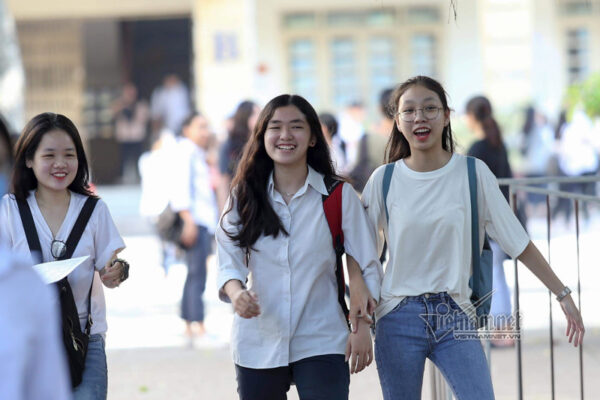 Chi tiết đề thi, đáp án môn Ngữ văn thi THPT quốc gia 5 năm qua