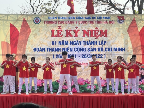 Ngày hội TDTT – Văn hoá văn nghệ toàn trường chào mừng 26/03