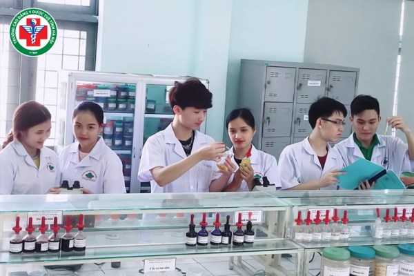 Ngành Dược Học Trường Nào? Các Trường Đào Tạo Ngành Dược Uy Tín