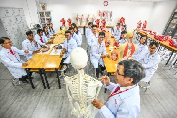 Học phí ngành y, dược năm 2023 tăng bao nhiêu?