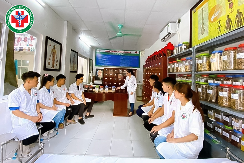 Cơ sở vật chất tại trường Cao đẳng Y Dược Tuệ Tĩnh Hà Nội