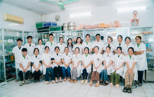 2026 – Năm Phục Hồi Mạnh Mẽ Của Ngành Y Tế: Cơ Hội Nghề Nghiệp Bền Vững Cho Thế Hệ Trẻ