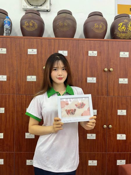 Khi cái đẹp được nhỏ giọt từ tâm huyết, nghệ thuật nở hoa trên đầu ngón tay