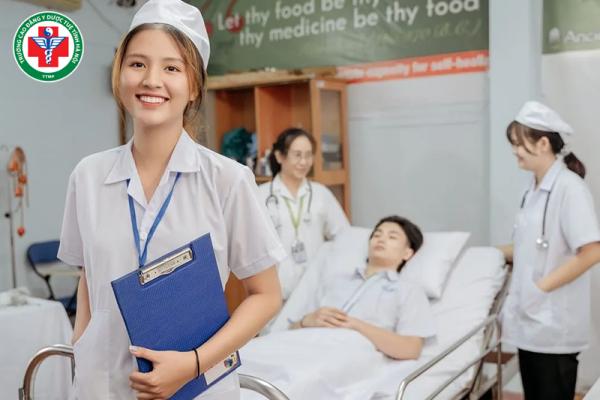 Phạm vi hành nghề của y sĩ đa khoa là gì? So sánh với bác sĩ