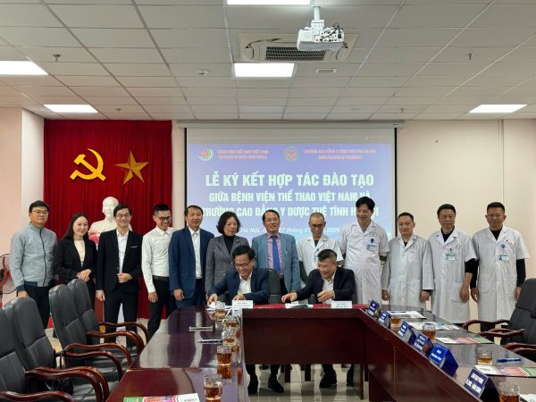 Lễ ký kết hợp tác giữa Trường Cao đẳng Y Dược Tuệ Tĩnh Hà Nội & Bệnh viện Thể thao Việt Nam