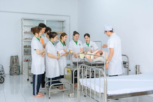 Tuyển sinh cập nhật kiến thức dược tại Bắc Ninh 2026